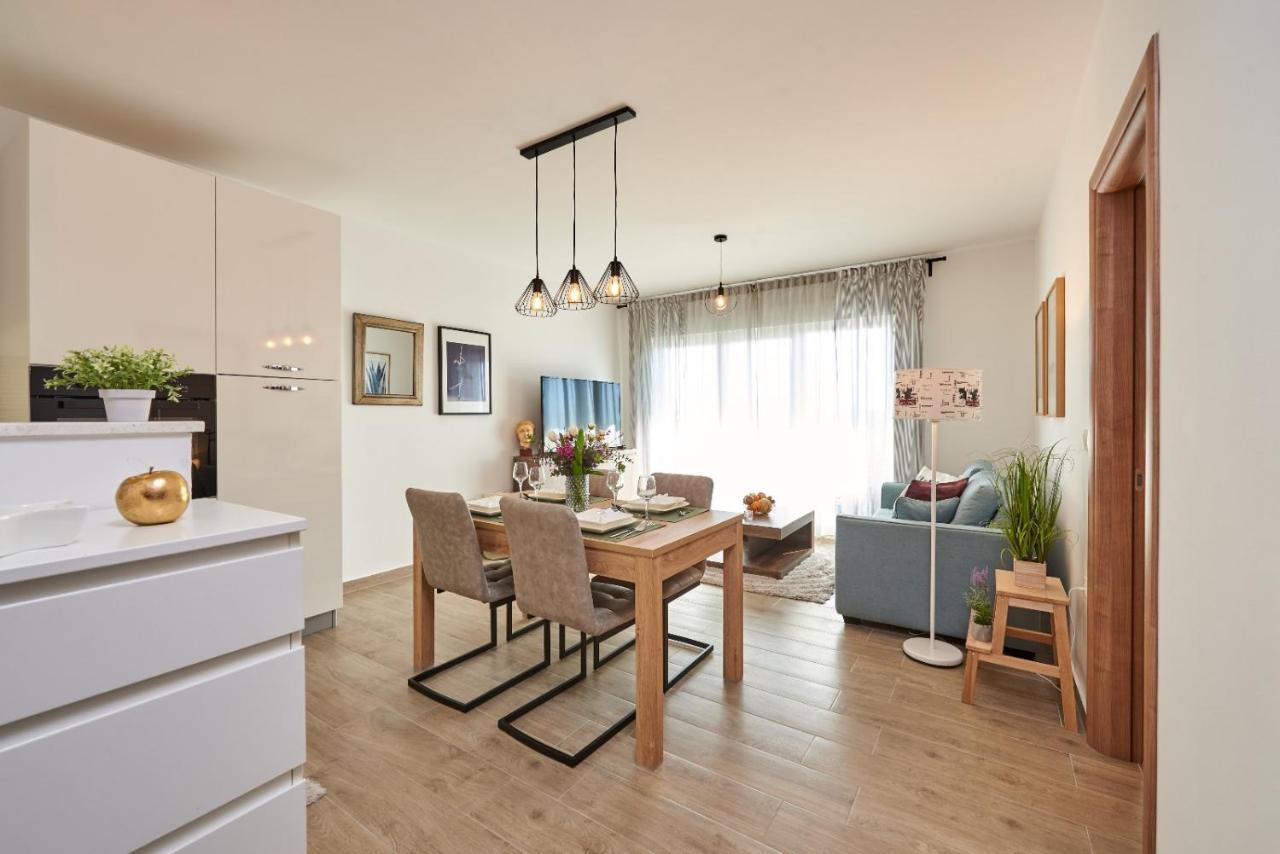 Luxury Apartment Charm With Pool Τρογκίρ Εξωτερικό φωτογραφία