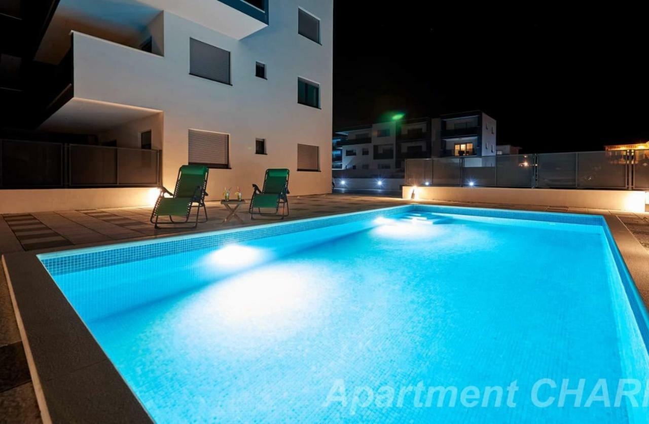Luxury Apartment Charm With Pool Τρογκίρ Εξωτερικό φωτογραφία